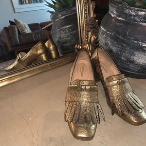 Kenneth Cole Gold Heeled Loafer